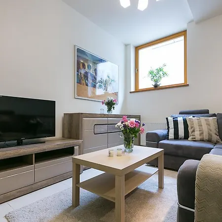 Gorace Zrodla Centrum Apartment